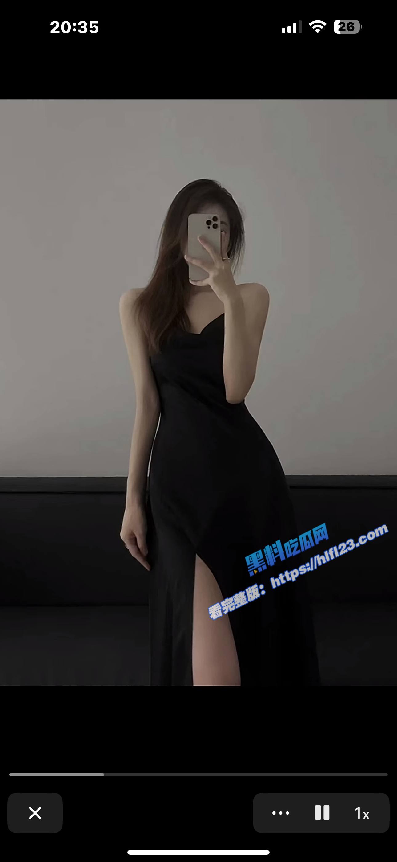 抖音少妇 纔老师 大长腿裸舞诱惑足控 自慰扣逼狂喷淫水！图1