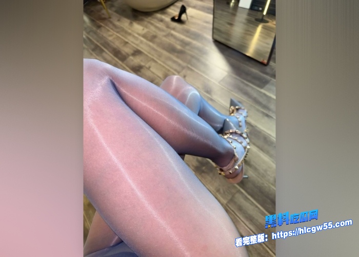 推特火爆极品情侣白桃小娇妻优雅外表下反差母狗一根肉棒不够上下两嘴同时填满娇喘连连 图36WH700x500px 推特火爆极品情侣白桃小娇妻优雅外表下反差母狗一根肉棒不够上下两嘴同时填满娇喘连连 图36WH700x500px