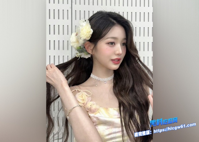 韩国顶流女团成员张元英04年的元气满满拥有一对超长美腿和天使脸庞被地中海大爷抱起脚丫狂啃爆插粉嫩蜜穴 图2