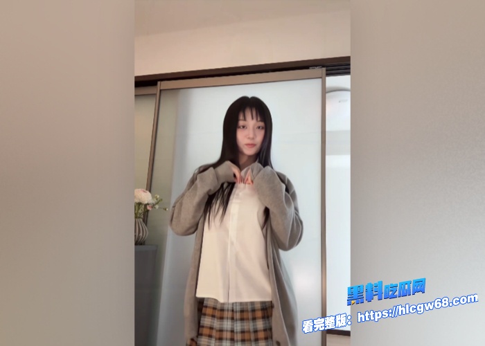 上海高颜值外围模特定制金主福利视频曝光超反差母狗穿着jk随着音乐不断摇摆衣服一件一件的脱落曼妙的身躯逐渐展现在眼前 9 上海高颜值外围模特定制金主福利视频曝光超反差母狗穿着jk随着音乐不断摇摆衣服一件一件的脱落曼妙的身躯逐渐展现在眼前 9