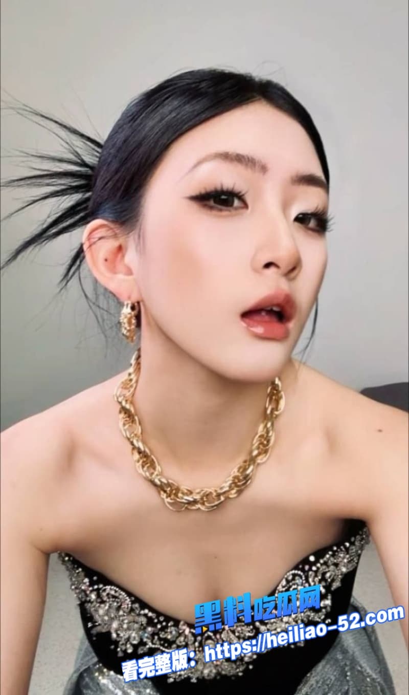 舞蹈系留学生邓亚丽私密放纵视频曝光腰扭魅惑骑乘狂扭口交深喉干得眼神失焦 9 舞蹈系留学生邓亚丽私密放纵视频曝光腰扭魅惑骑乘狂扭口交深喉干得眼神失焦 9