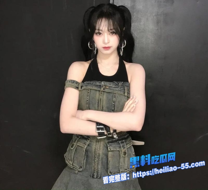 海角乱伦妹妹红色情趣内衣勾引哥哥爸妈不在家直接开干对兄妹反差简直太炸2