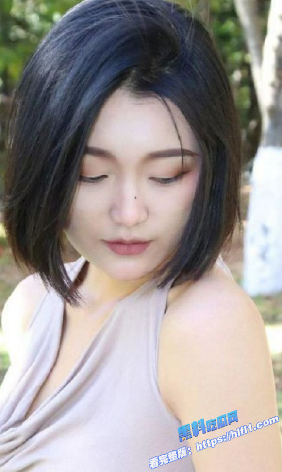 网上约的拍私照的客户 还是个会跳舞的妹子 到酒店拍照 拍着拍着就直接操上了图1
