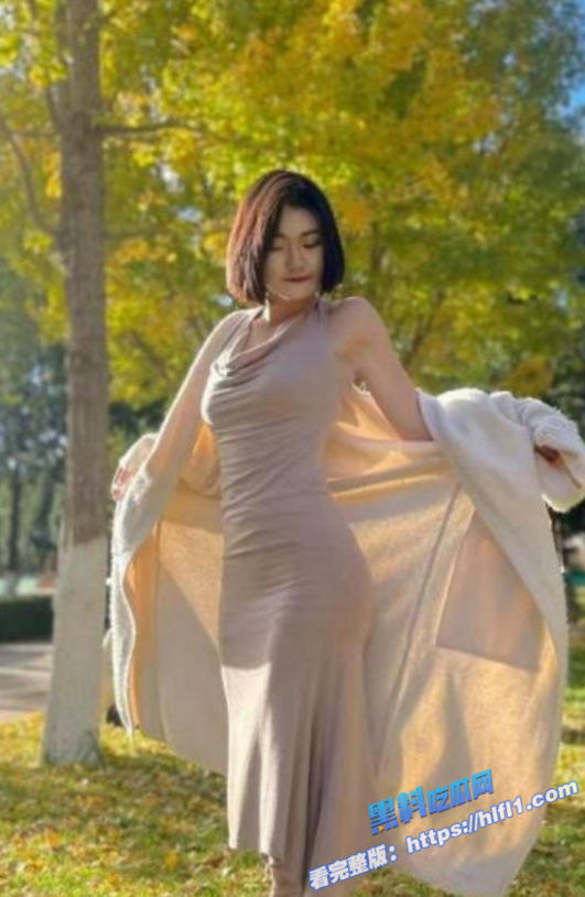 网上约的拍私照的客户 还是个会跳舞的妹子 到酒店拍照 拍着拍着就直接操上了图3