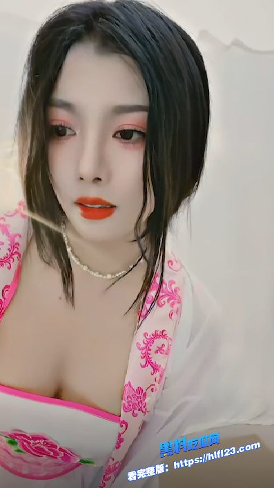 艺校舞蹈系校花 杨晓华 古风骚舞系列合集 大奶肥臀搔首弄姿 抖音风裸舞 反差感爆棚！图3