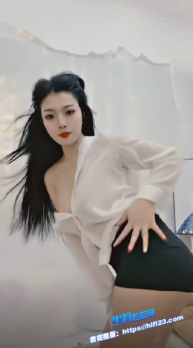艺校舞蹈系校花 杨晓华 古风骚舞系列合集 大奶肥臀搔首弄姿 抖音风裸舞 反差感爆棚！图6