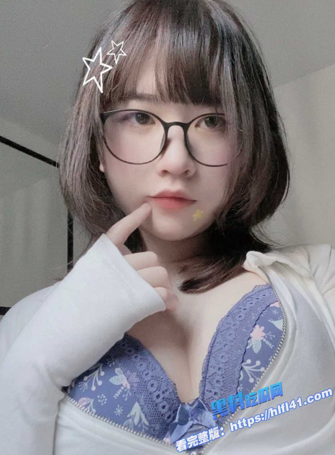 22推特日本樱花妹 BunnieRennie 高价自拍视频泄密 顶级巨乳 自慰爆插无毛小骚穴