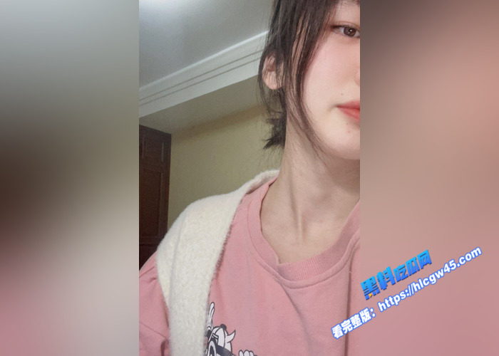 顶级大专妹 背着男友出轨金主 被绿帽男友怒其曝光性爱视频 被金主调教 各种姿势无套内射5