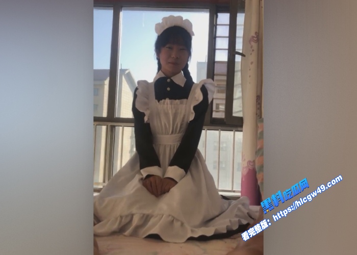 18岁素人小萝莉化身女仆来服侍主人乖巧的跪在主人的肉棒前一浅一深地用口舌将主人地肉棒舔到硬邦邦 图2WH700x500px 18岁素人小萝莉化身女仆来服侍主人乖巧的跪在主人的肉棒前一浅一深地用口舌将主人地肉棒舔到硬邦邦 图2WH700x500px