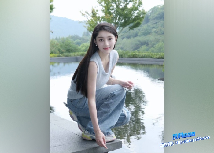 上海私企女高管，独守空房难耐勾搭公司实习生做爱上海私企女高管，独守空房难耐勾搭公司实习生做爱，被完整偷拍视频流出上海私企女高管，独守空房难耐勾搭公司实习生做爱，被完整偷拍视频流出，人前上司，人后母狗强烈反差图1.jpg