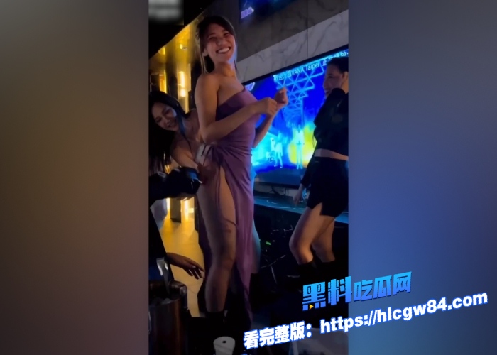 上海顶级富人圈名媛盛宴会所嗨玩后富哥带酒店啪啪肆意玩弄都是富二代的性玩具罢了图 2 上海顶级富人圈名媛盛宴会所嗨玩后富哥带酒店啪啪肆意玩弄都是富二代的性玩具罢了图 2
