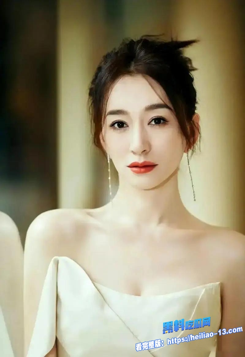 AI明星换脸黑科技炸裂李小冉变身黑丝女秘书 5