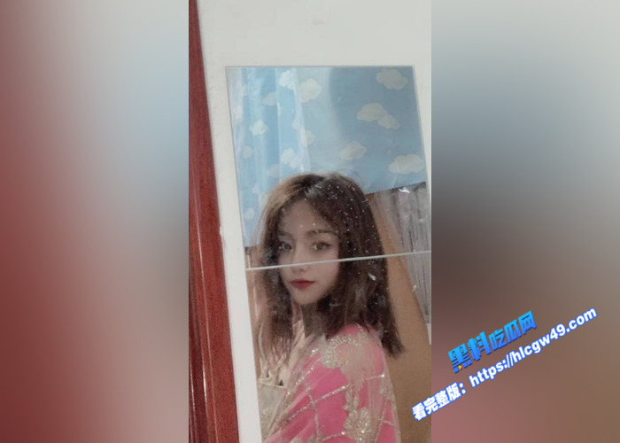 瓜友投稿！同学聚会拿下微醺极品校花女同学 看着校花熟睡的小脸 忍不住把鸡儿塞进去 射她嘴里2