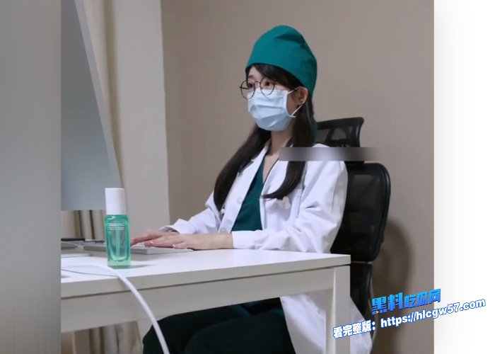 台湾美臀天后Ellie最新作品男生打球伤到蛋蛋女医生提议将精囊清空减缓睾丸压迫感 图2 台湾美臀天后Ellie最新作品男生打球伤到蛋蛋女医生提议将精囊清空减缓睾丸压迫感 图2