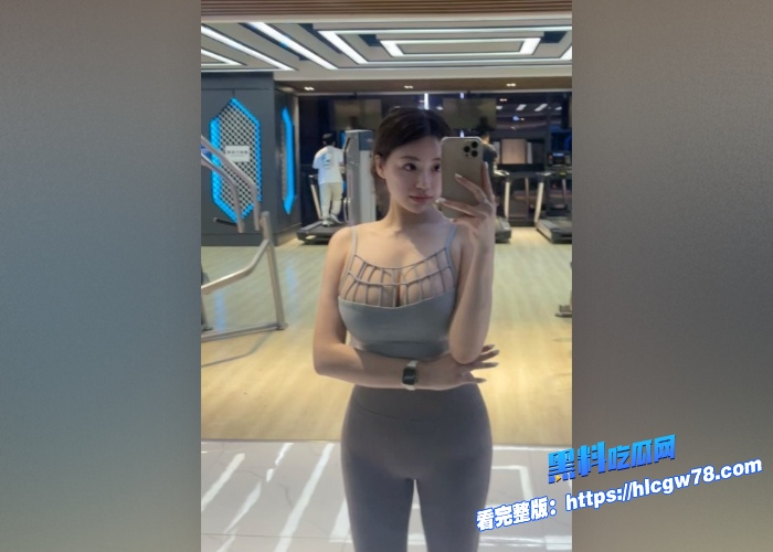 上海顶级巨乳模特被高官儿子叫出来参加商务局豪车内不雅视频曝光温顺的小母狗G罩杯雪白大奶任由揉捏 图3 上海顶级巨乳模特被高官儿子叫出来参加商务局豪车内不雅视频曝光温顺的小母狗G罩杯雪白大奶任由揉捏 图3