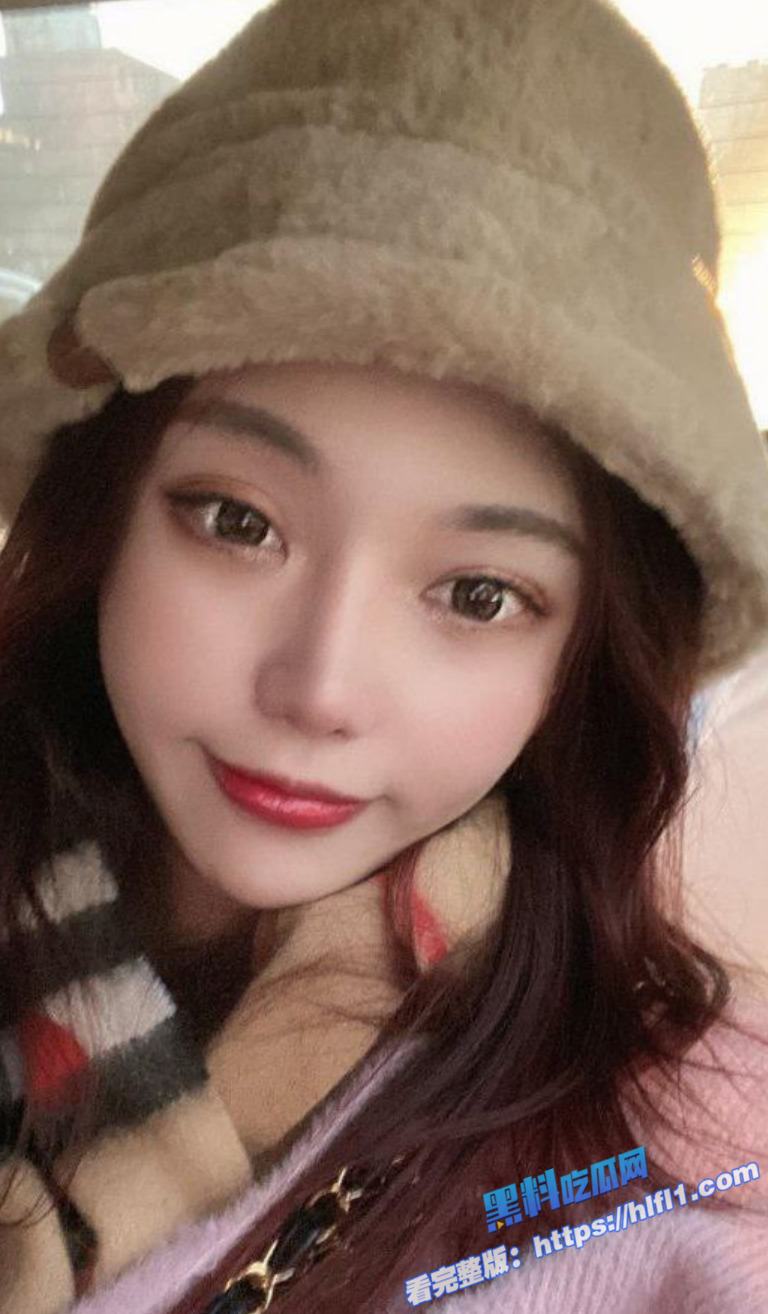 瓜友投稿 上海的美骚货同事沈君妍口活太好了 做的时候不断催我插深点3
