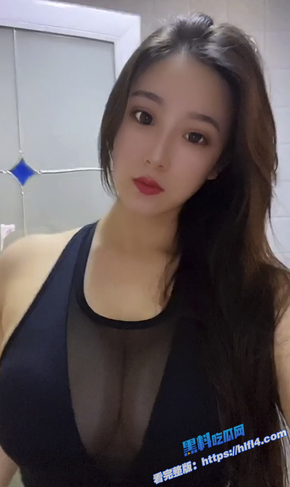 onlyfans人气网黄 Yuumeilyn COS妮可·罗宾化身榨精小魅魔 遭大肉棒爆操 操的直翻白眼！2
