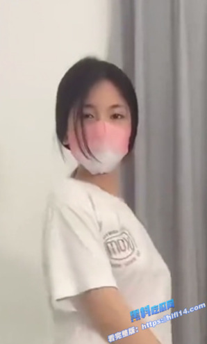 推特网红 森夏幽 日常户外露出 戴上项圈狗链爬行 就喜欢这样的母狗！3