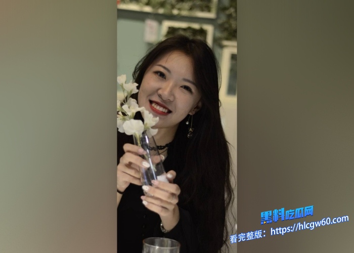 广西大学学妹曾译萱骚货借钱时就还不上直接选择肉偿视频曝光反差极大超级骚母狗各种道具开启调教模式 图2