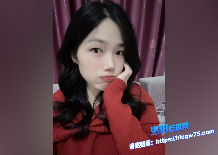 天津清纯女大贪慕虚荣为了买爱马仕下海被金主后入爆操视频流出jk制服肥臀天生炮架圣体 图3