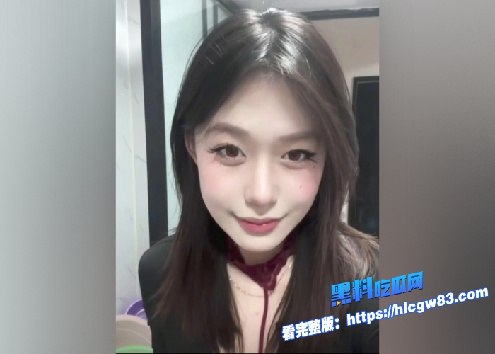 极品甜妹福利姬 林骆熙 大尺度定制视频流出 扭臀晃腰裸舞诱惑 骚穴自慰淫语挑逗性爱最佳炮架2
