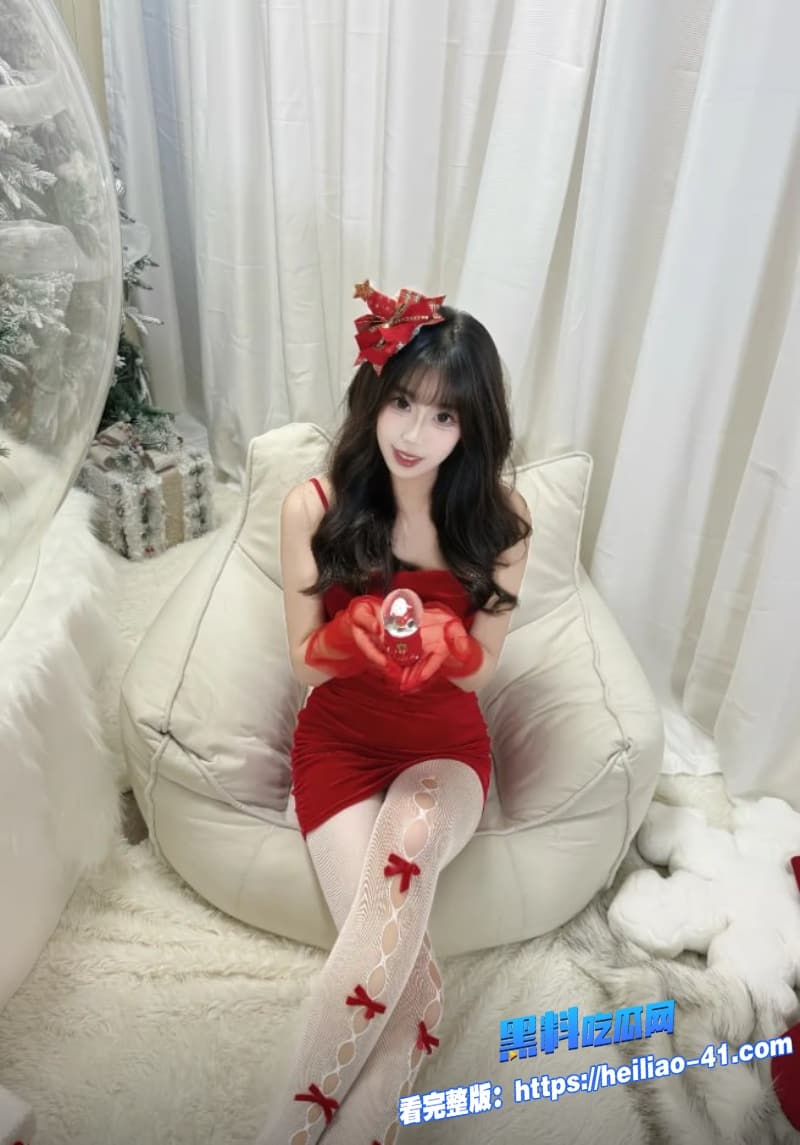 极品白领女神约炮视频曝光穿包臀裙被炮友在厨房无套后入爆操程娇喘不断4 极品白领女神约炮视频曝光穿包臀裙被炮友在厨房无套后入爆操程娇喘不断4
