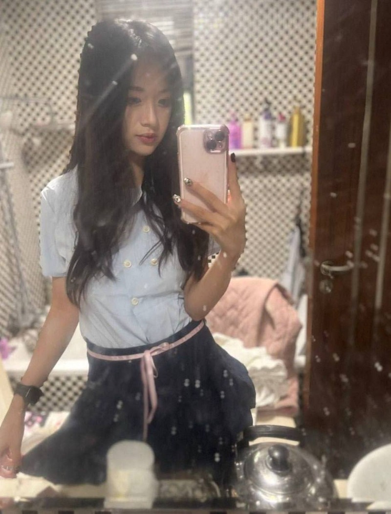 漂亮的姑娘只能自慰实在是暴殄天物3