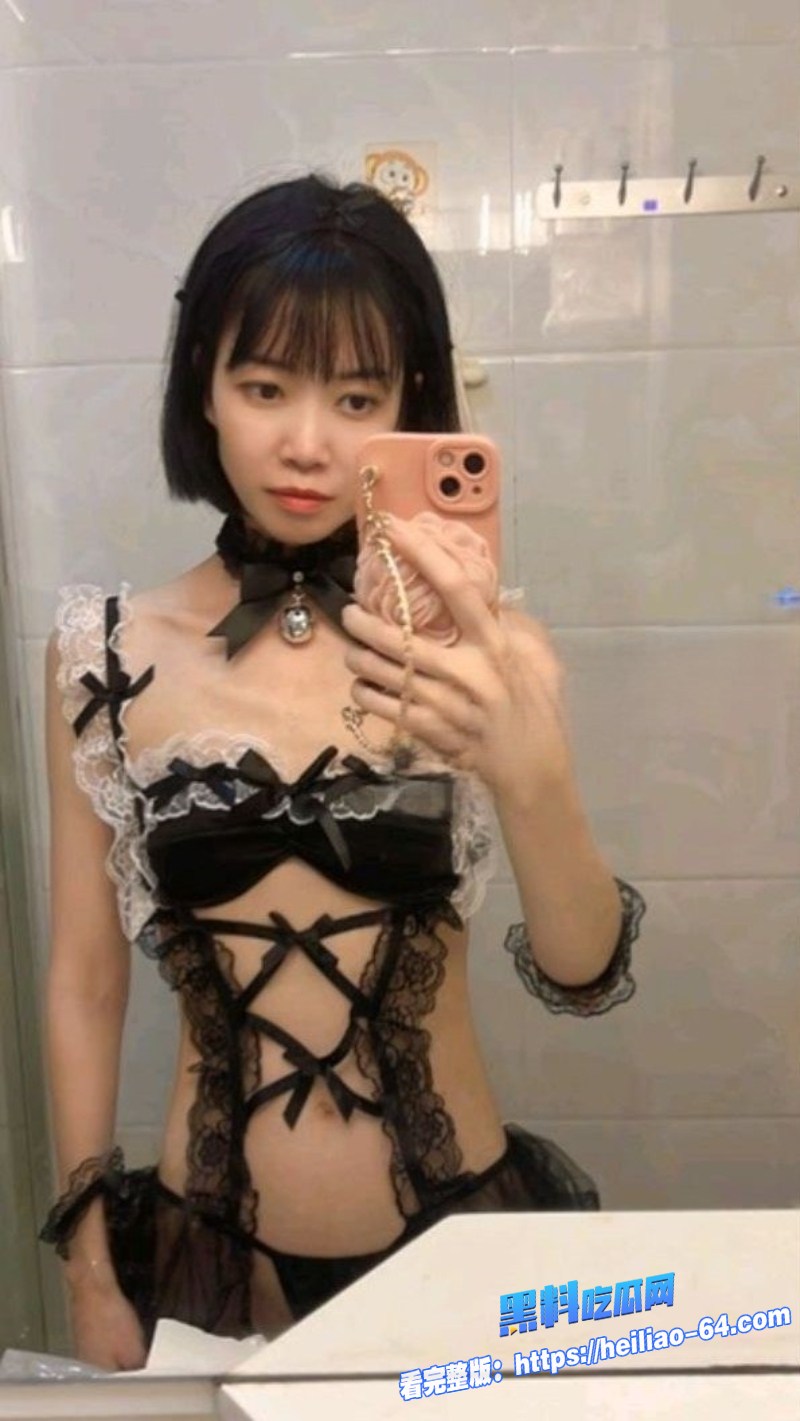 苹果云端突然泄密当当书店高层和林娜教师出轨视频曝光绿帽眼镜老公这下可怜咯1 苹果云端突然泄密当当书店高层和林娜教师出轨视频曝光绿帽眼镜老公这下可怜咯1
