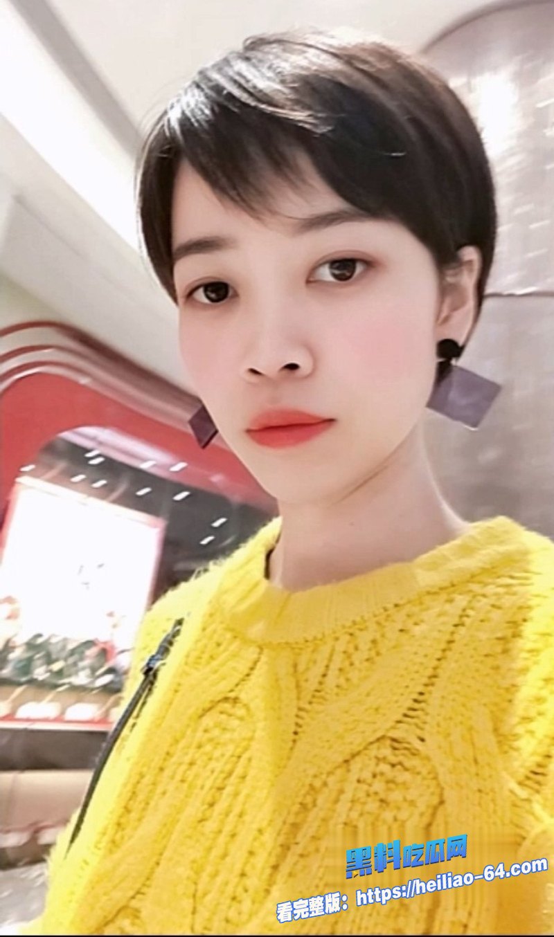 苹果云端突然泄密当当书店高层和林娜教师出轨视频曝光绿帽眼镜老公这下可怜咯2 苹果云端突然泄密当当书店高层和林娜教师出轨视频曝光绿帽眼镜老公这下可怜咯2