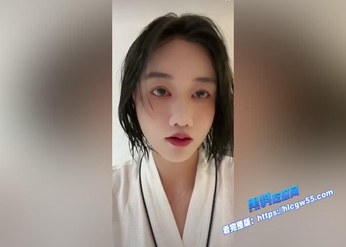 抖音女主播 看心情 掌握流量密码 在直播间换衣服露美乳 看的观众们鸡儿全立起来了6