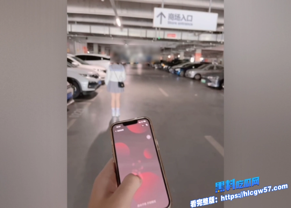 极品反差萝莉JK水手服逛超市外面还有人在远程控制跳蛋腿都一直在抖 10