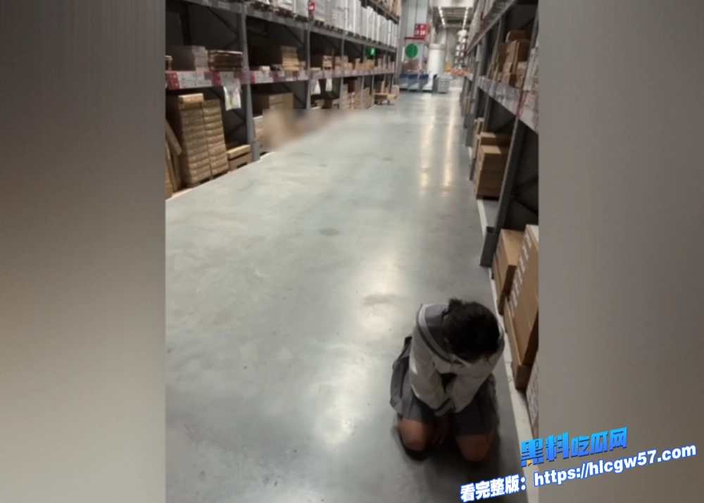极品反差萝莉JK水手服逛超市外面还有人在远程控制跳蛋腿都一直在抖 4