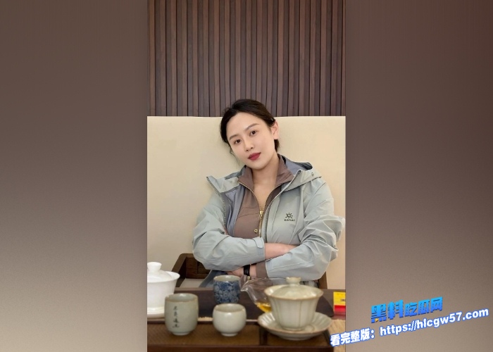 贵气御姐少妇身材真丝镂空睡衣骚气逼人 寂寞难耐与情人在家磕炮性爱视频流出 无套内射高潮迭起  2