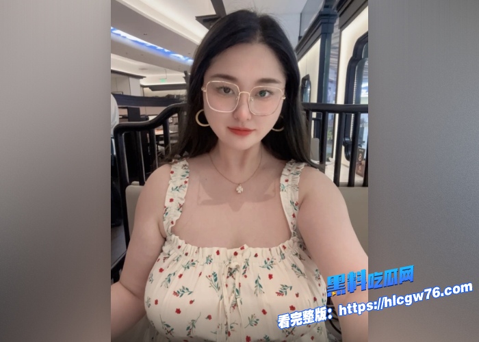 抖音20W粉巨乳少妇网红好小狗线下和金主私会性爱视频曝光波涛汹涌能直接把人闷死全程骚叫震天响 图4
