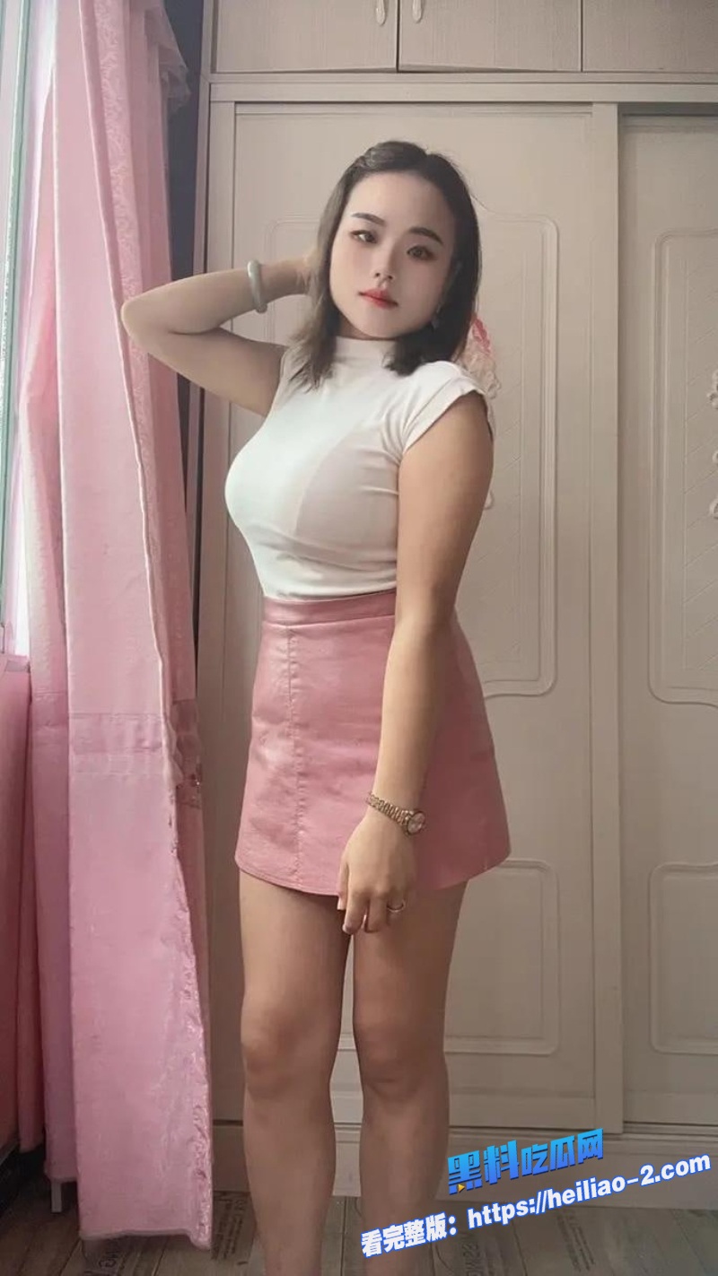 同城勾搭的设计系BDSM小妖精杨天阳丝袜足交玩到腿软深喉口爆最后无套内射彻底放飞2