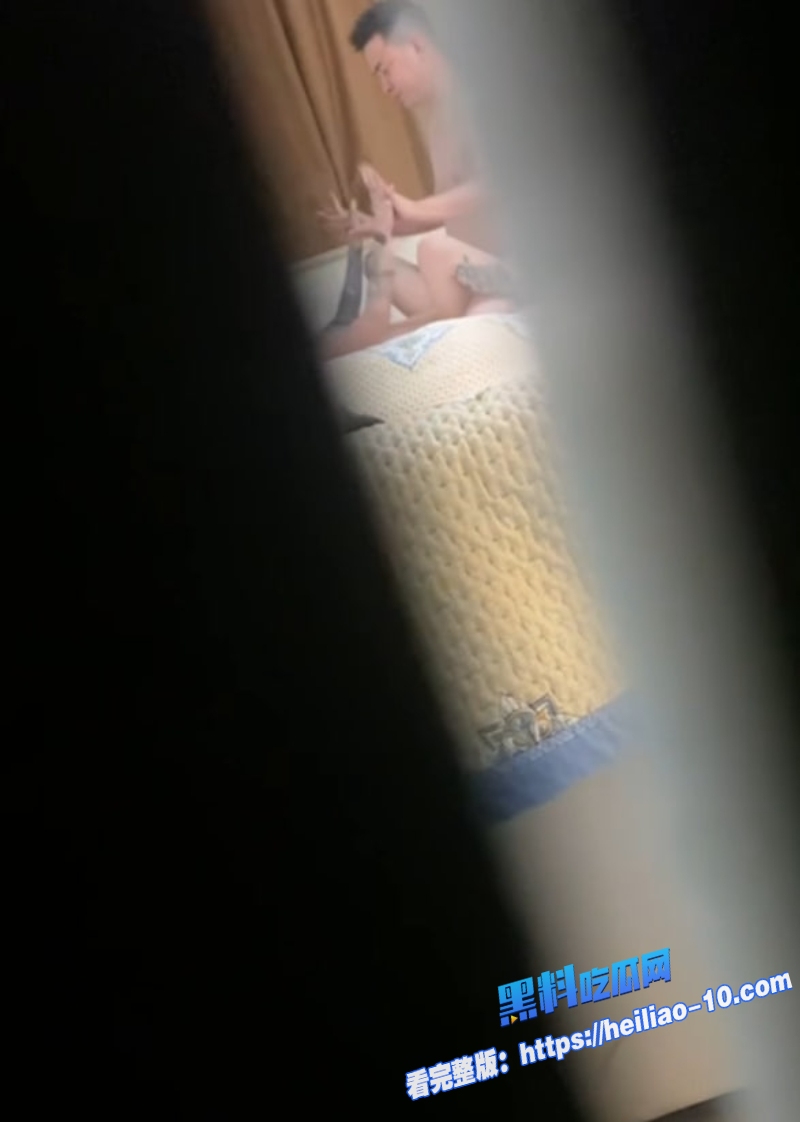 国服玄策捉奸精神小妹出轨后回到家中又将她暴打一顿加收拾的服服帖帖7W800px