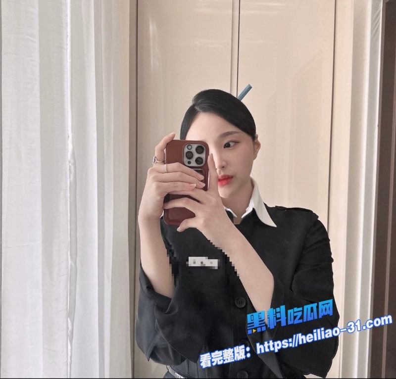 极品九头身美腿少妇少芬满分颜值狐媚眼天生小三相被土豪金主包养私下性爱自拍曝光5 极品九头身美腿少妇少芬满分颜值狐媚眼天生小三相被土豪金主包养私下性爱自拍曝光5