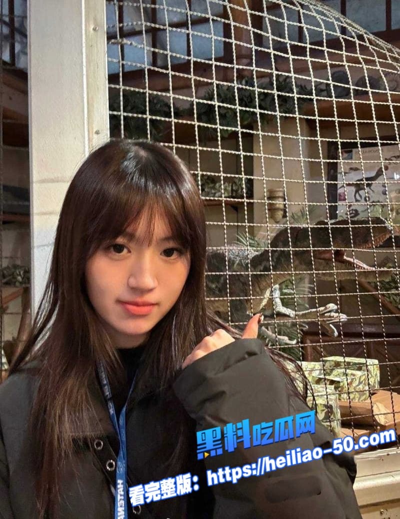 湖南大学生刘敏华与男友日常性爱视频流出露脸舔屌表面清纯床上反差小母狗 9 湖南大学生刘敏华与男友日常性爱视频流出露脸舔屌表面清纯床上反差小母狗 9