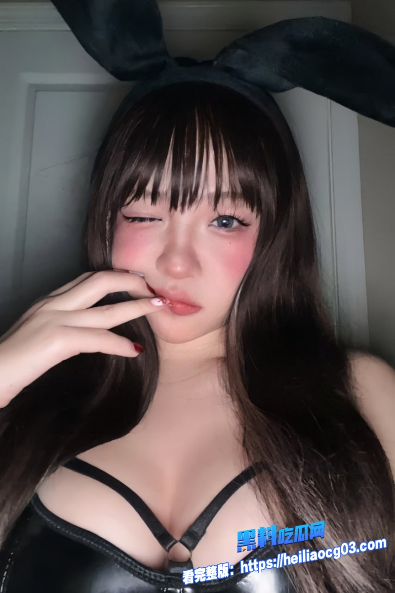 推特巨乳网红manekinekoluvu6