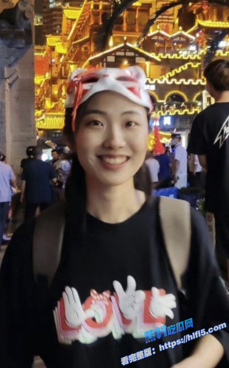 瓜友投稿 江苏南京一个初中老师 赵小蕾 背着男友到处约炮！3