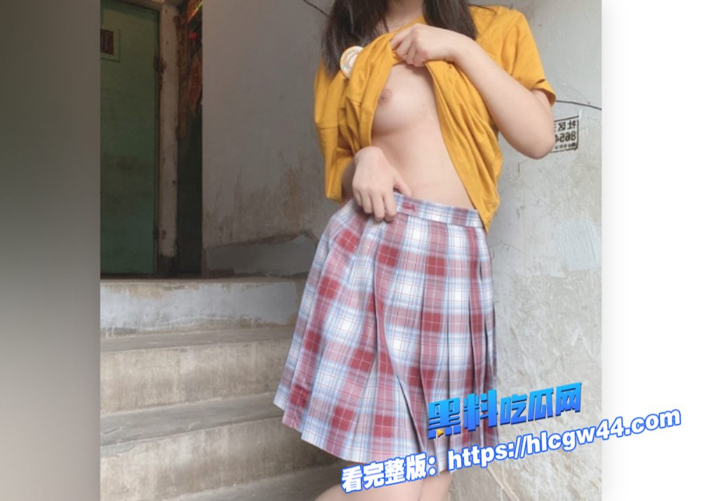 高颜值反差大学生各种自拍发给男友结果被男友曝光了表面清纯可爱实则别调教成母狗了 7 高颜值反差大学生各种自拍发给男友结果被男友曝光了表面清纯可爱实则别调教成母狗了 7