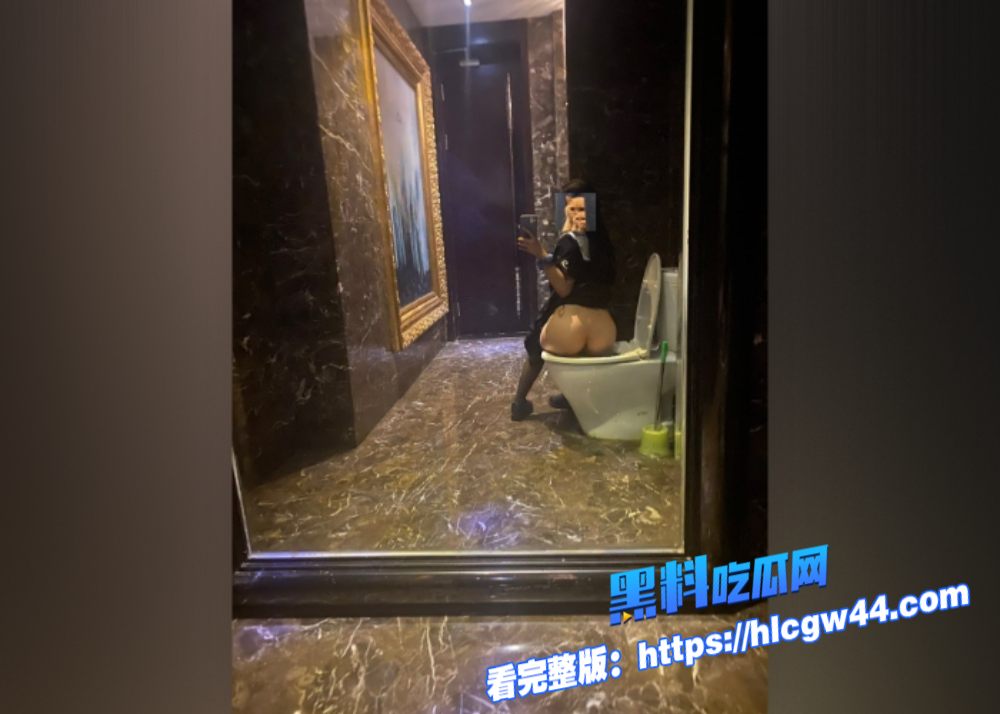 高颜值反差大学生各种自拍发给男友结果被男友曝光了表面清纯可爱实则别调教成母狗了 3 高颜值反差大学生各种自拍发给男友结果被男友曝光了表面清纯可爱实则别调教成母狗了 3
