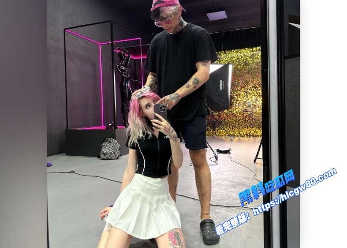 超甜美萝莉pinkloving桌底偷情闺蜜男友当着闺蜜面口吞闺蜜男友大屌被无情大屌暴力抽插老外真会玩啊 图1 超甜美萝莉pinkloving桌底偷情闺蜜男友当着闺蜜面口吞闺蜜男友大屌被无情大屌暴力抽插老外真会玩啊 图1