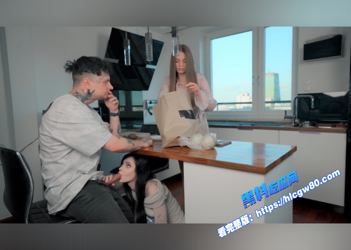 超甜美萝莉pinkloving桌底偷情闺蜜男友当着闺蜜面口吞闺蜜男友大屌被无情大屌暴力抽插老外真会玩啊 图5 超甜美萝莉pinkloving桌底偷情闺蜜男友当着闺蜜面口吞闺蜜男友大屌被无情大屌暴力抽插老外真会玩啊 图5