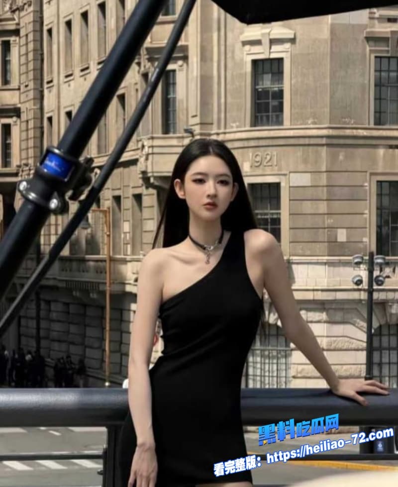 顶流明星黄景瑜王玉雯酒店偷情视频被狗仔锤爆俊男靓女一夜激战全网看傻眼28 顶流明星黄景瑜王玉雯酒店偷情视频被狗仔锤爆俊男靓女一夜激战全网看傻眼28