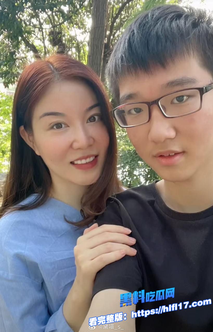母子乱伦？单亲妈妈为了缓解儿子高考压力 竟然在客厅行禁忌之爱！图8
