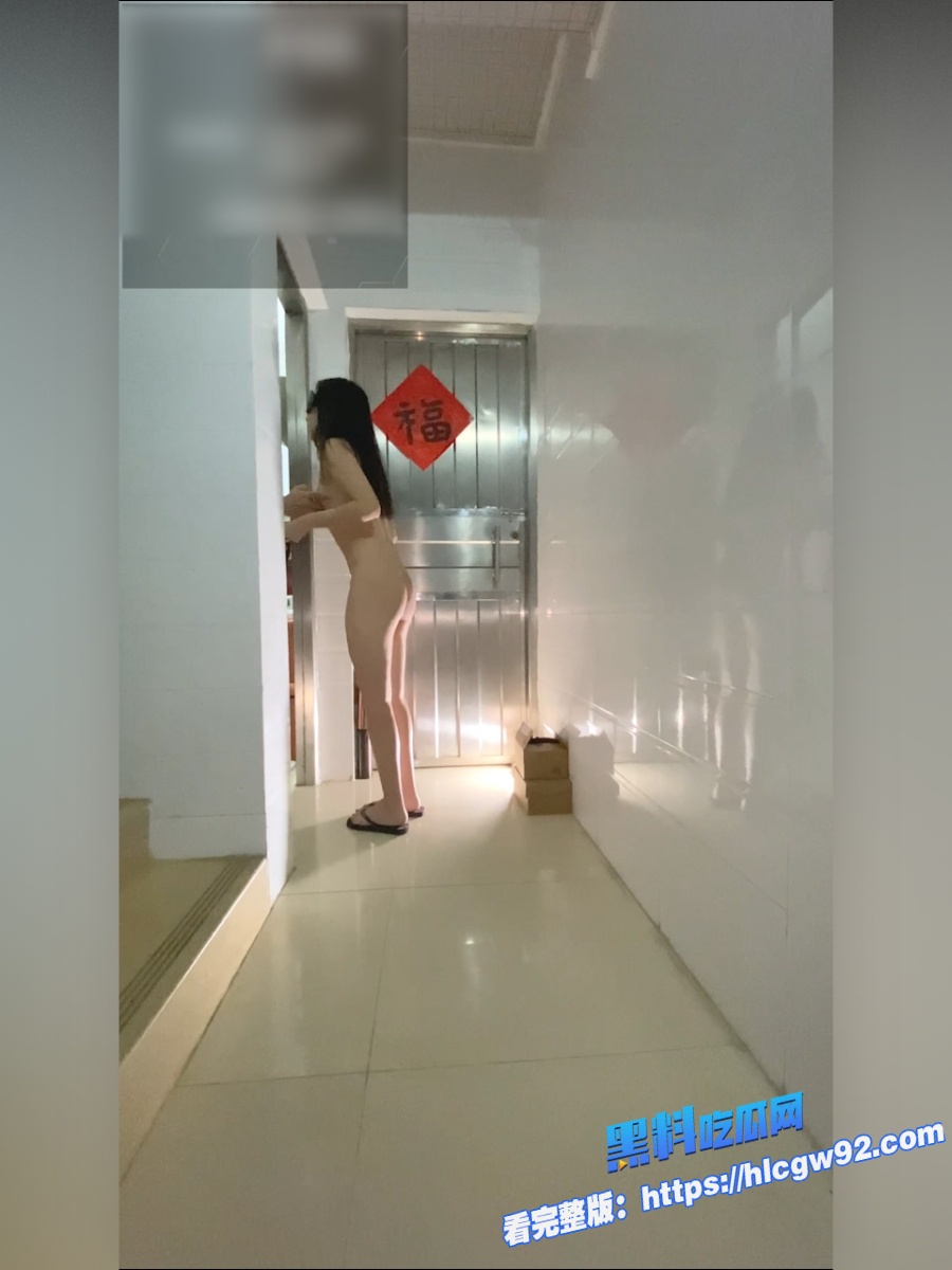 Twitter露出天后FSS冯珊珊街头炸裂任务 11 Twitter露出天后FSS冯珊珊街头炸裂任务 11