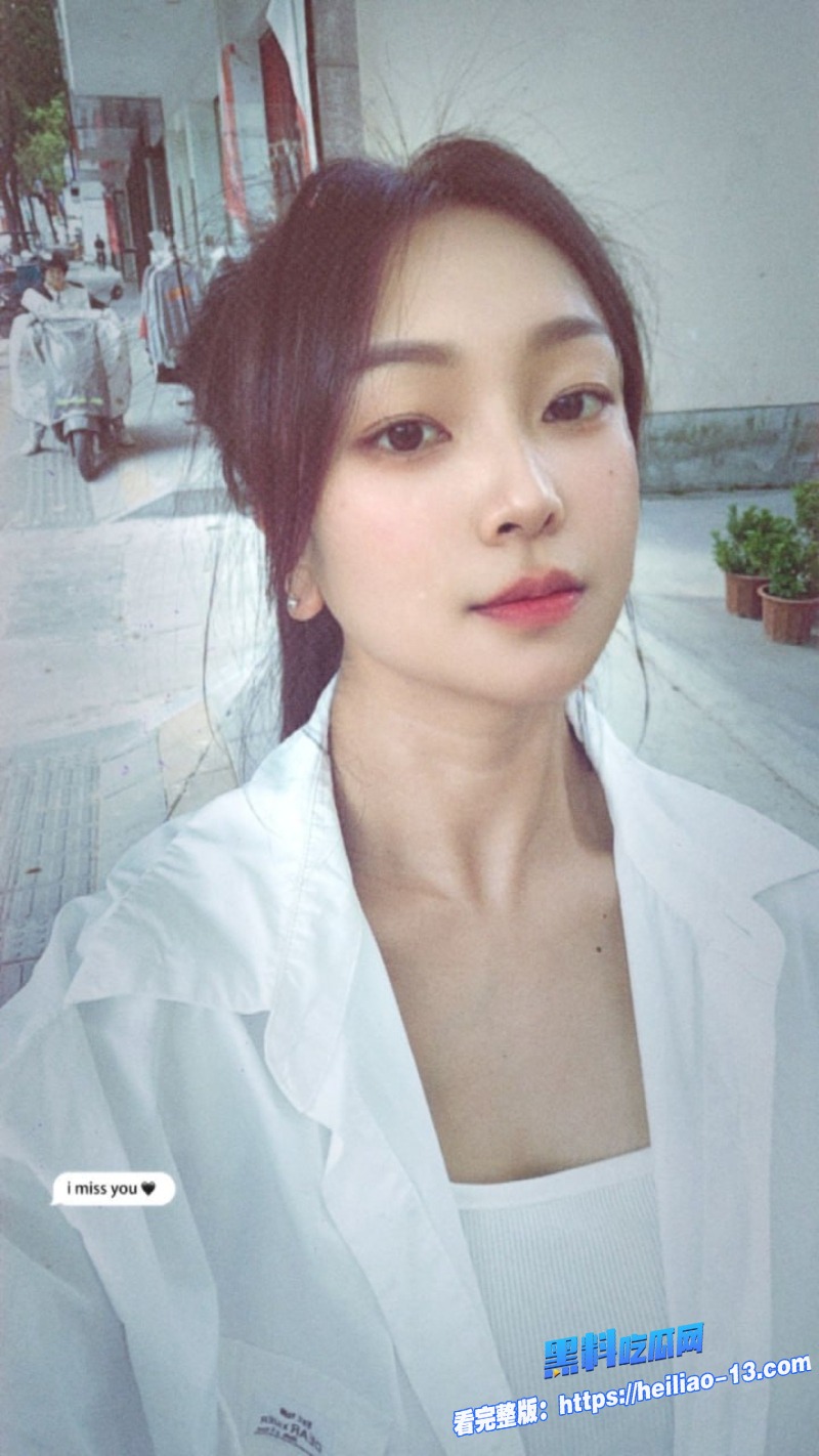 柳州师范学院杨瑶影竟然被男友PUA同意3P 4