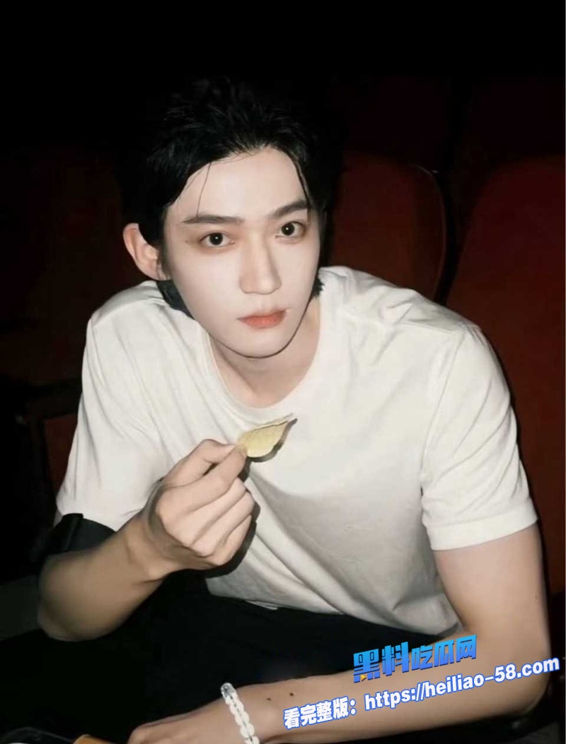 短剧男星李沛洋出轨同组女演员六金叶鑫鑫女友怒甩酒店开房记录视频2 短剧男星李沛洋出轨同组女演员六金叶鑫鑫女友怒甩酒店开房记录视频2