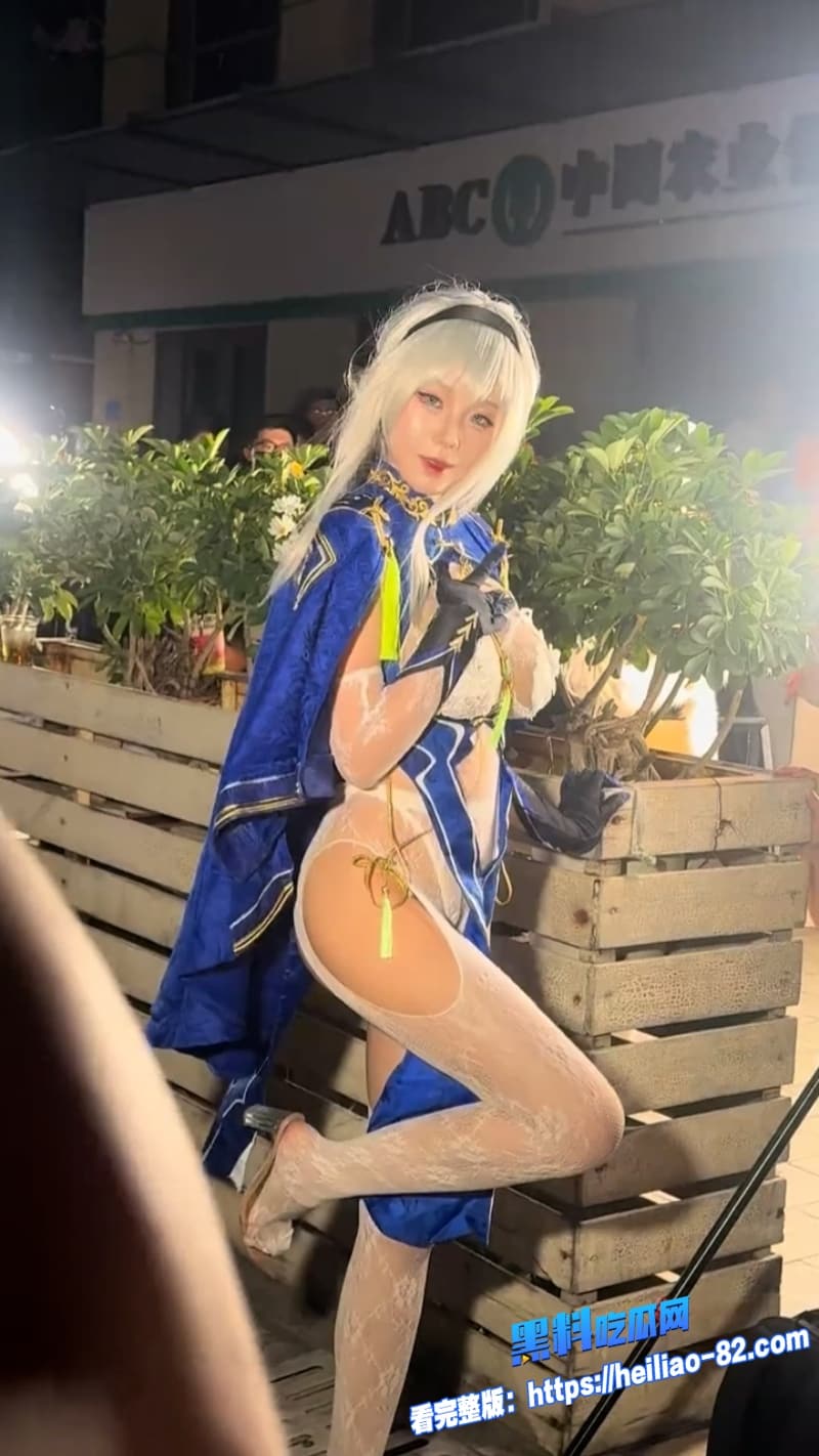 萤火虫漫展变偷拍天堂Cosplay规则形同虚设福利妹子暴露拉满现场偷怕的直呼过瘾5
